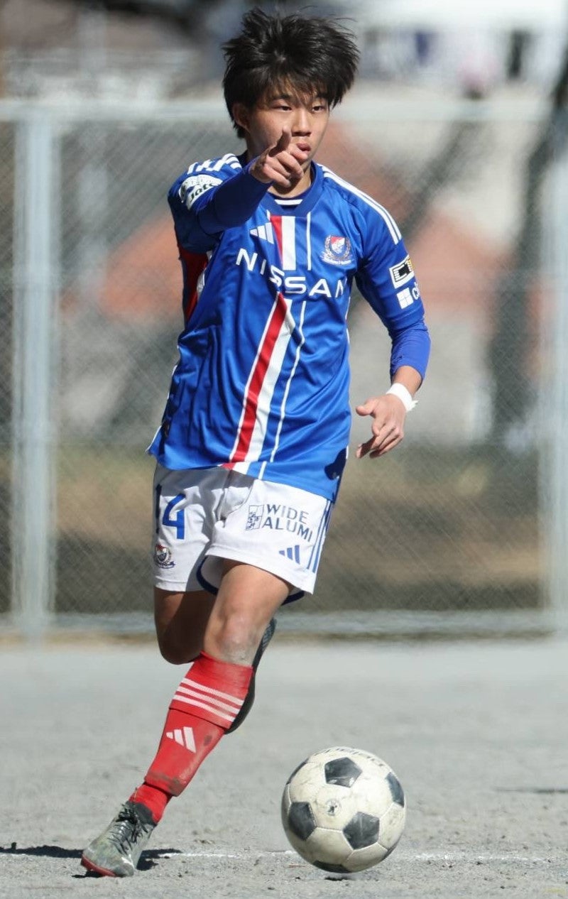 サッカープレー中の写真